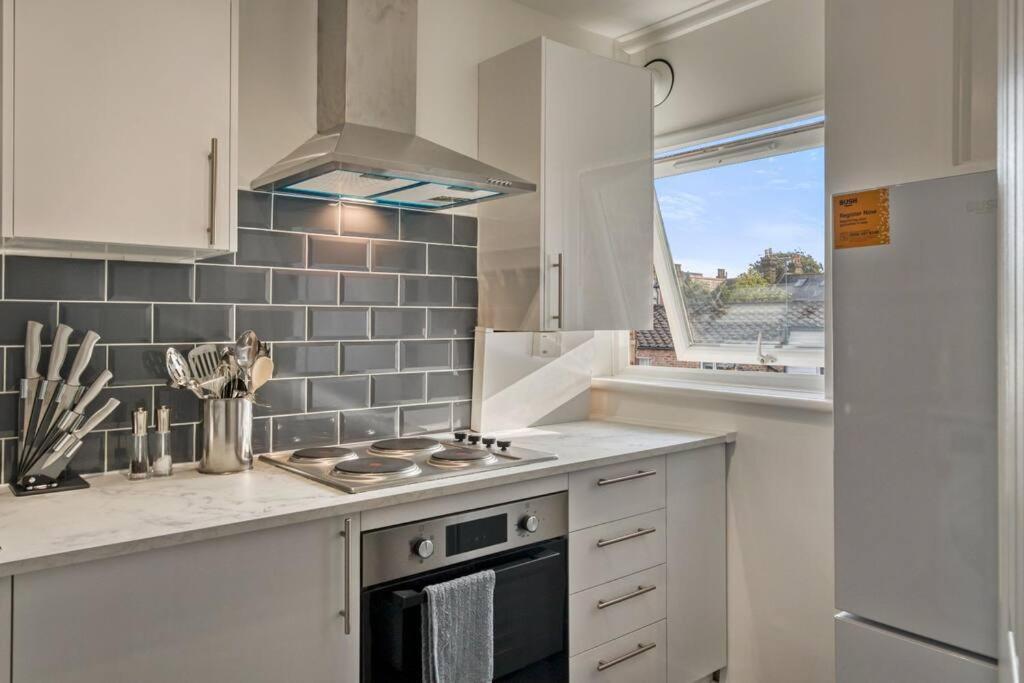 Hidden Gem In Battersea W/ Free Parking Londres Exterior foto